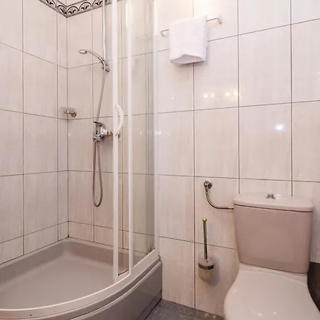 With Parking Space - 24005 Apartman