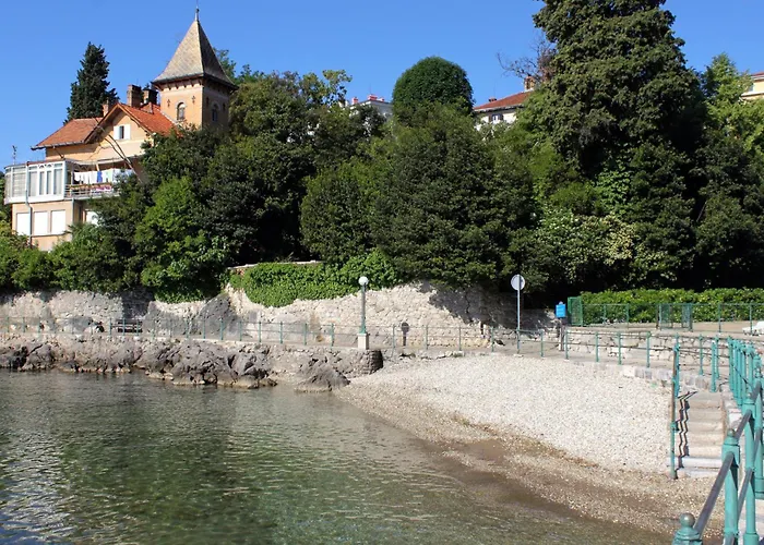 With A Parking Space - 24005