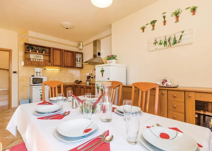 With A Parking Space - 24005 * Опатія